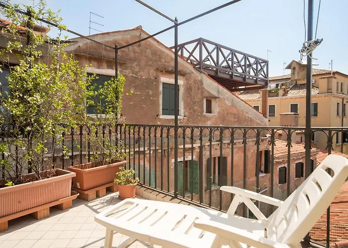 Venice Altanina